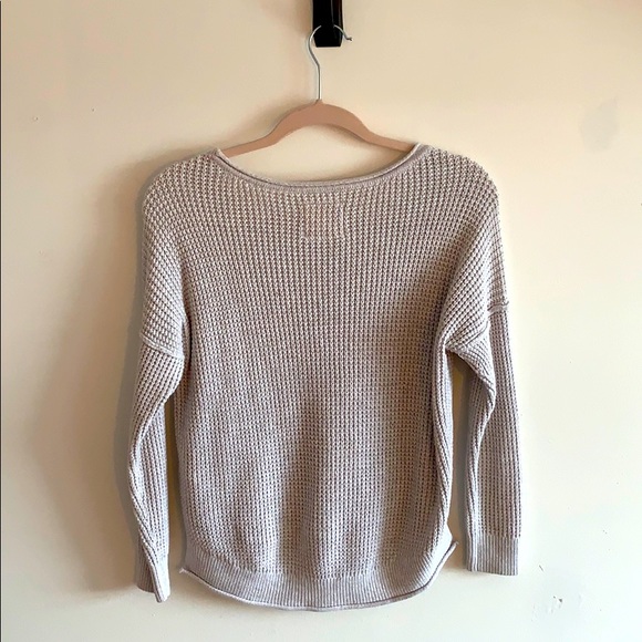 Hollister Gray knit sweater - Picture 2 of 2